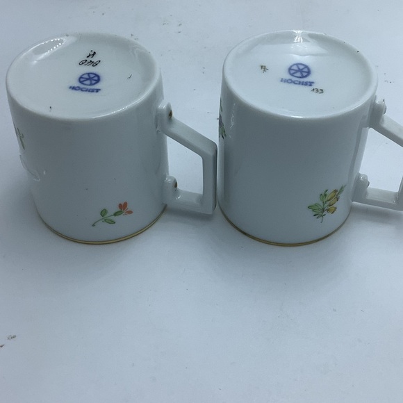 Two Hochst Germany Hand Painted Porcelain Demitasse Cups and Saucers. - Picture 10 of 15